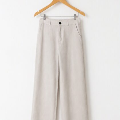 PANTALÓN DE LINO BOTÓN TIZA BR